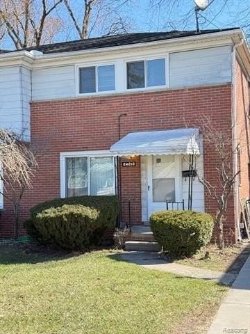 24210 Coolidge Hwy - Photo 2 of 15