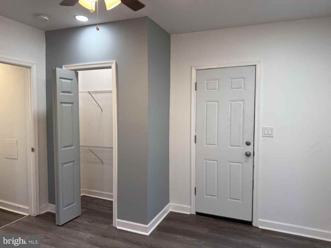 214 W 8th St Unit 1 - Photo 6 of 12