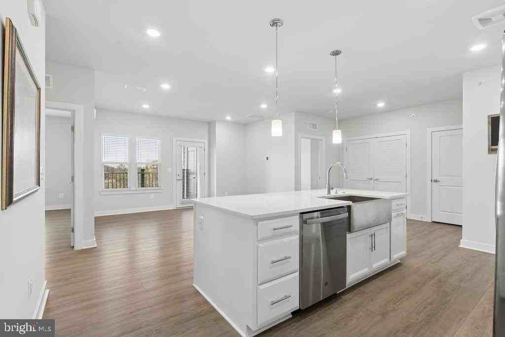 12850 Mosaic Park Way Unit 2-W - Photo 3 of 50