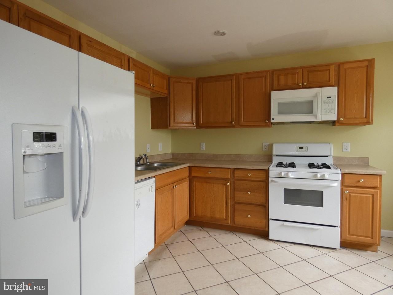 3495 Castle Hill Dr - Photo 4 of 33