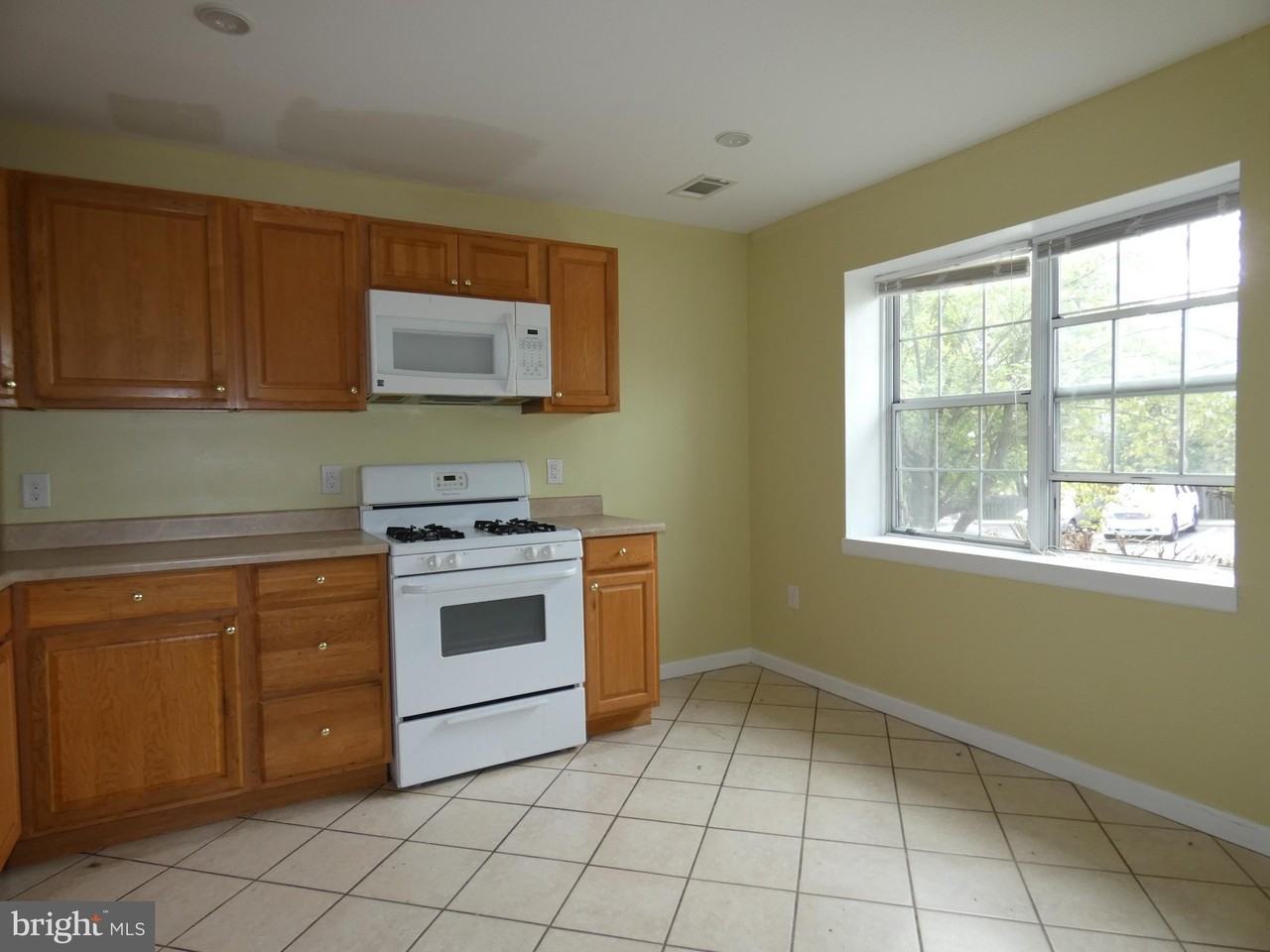 3495 Castle Hill Dr - Photo 5 of 33