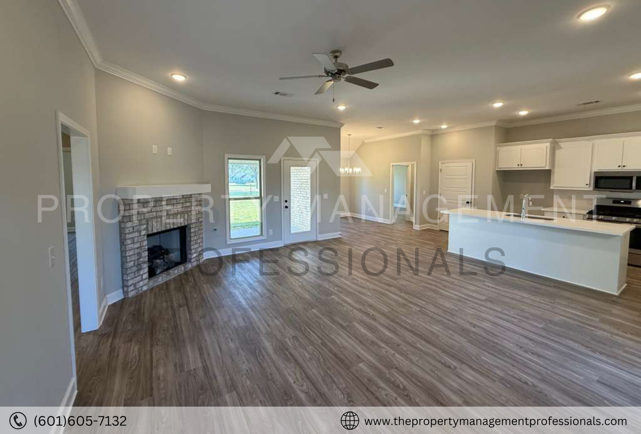 563 Patrick Farms Dr - Photo 7 of 50