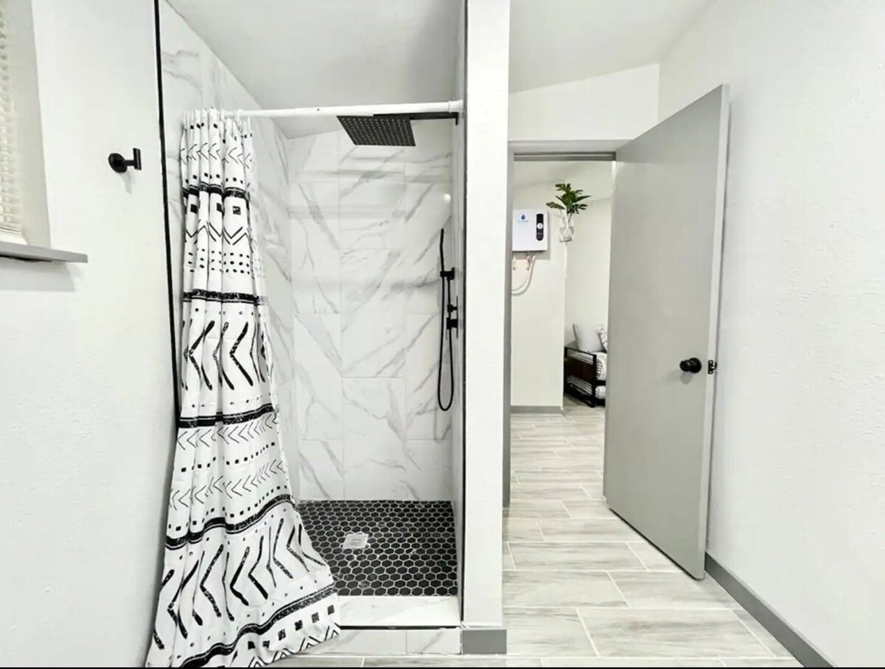 1221 Corbett Ln #1094190P - Photo 5 of 8