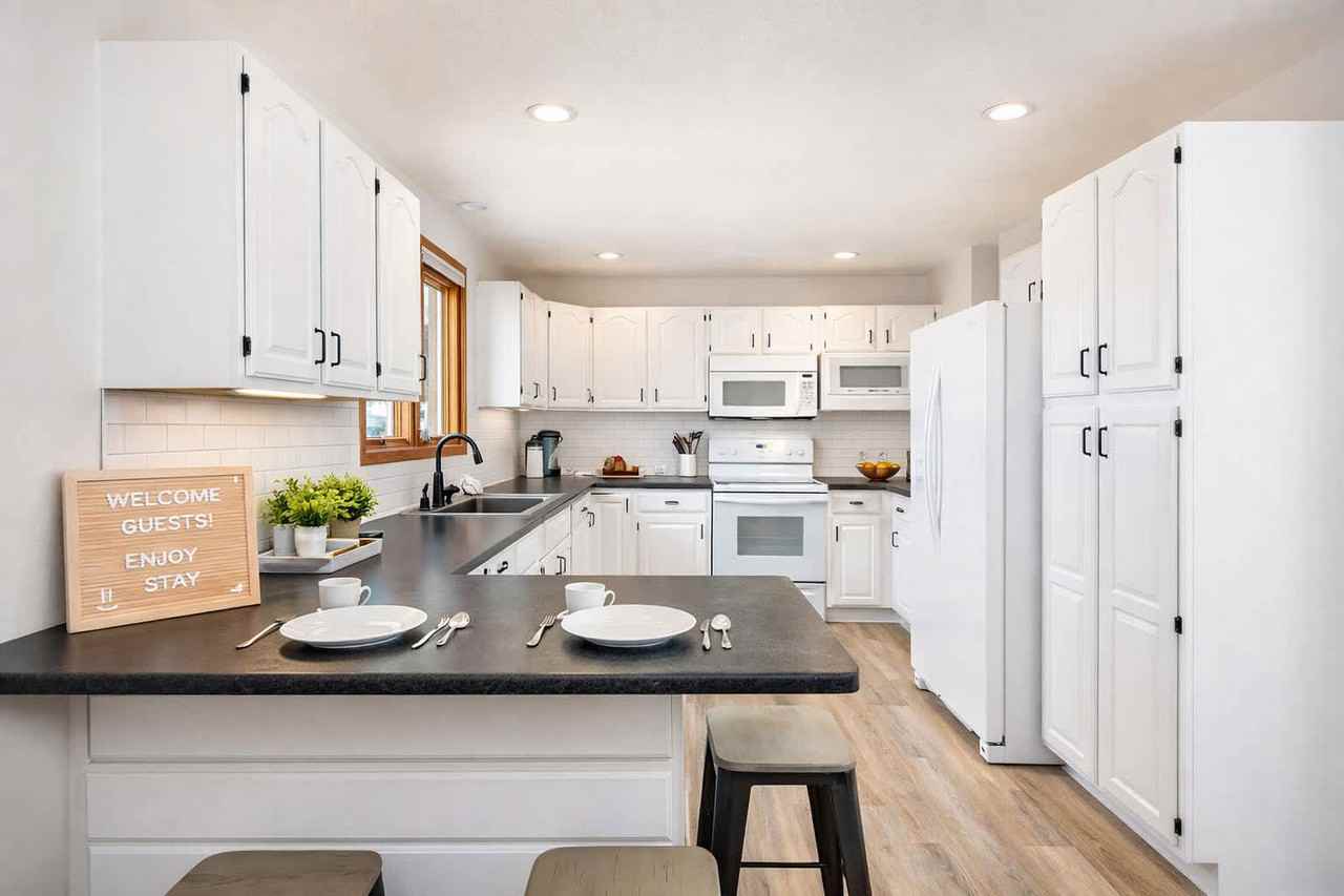 N307 Eastowne Ct #1061648P - Photo 2 of 14