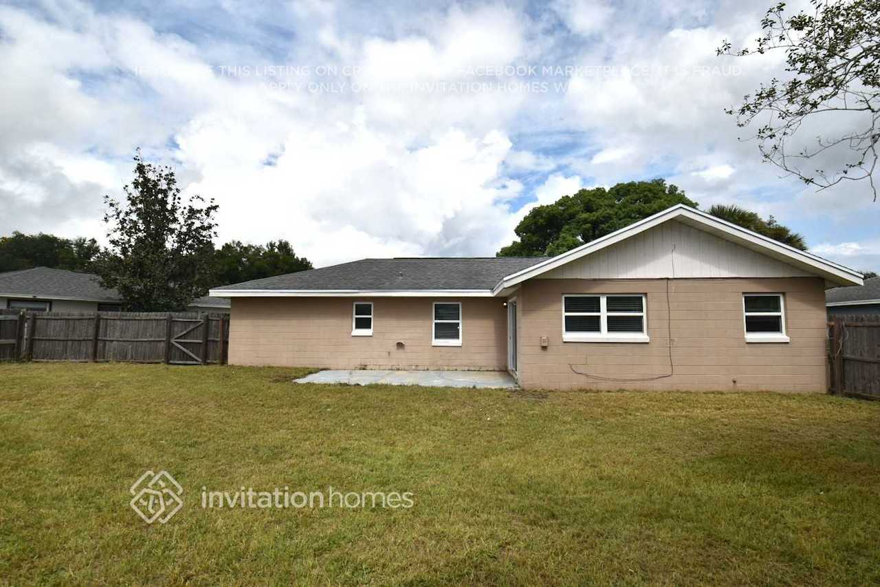 3167 S Windchime Cir - Photo 2 of 3