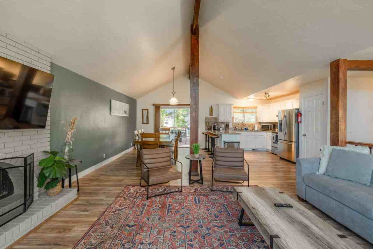 1655 E 9800 S #1295138P - Photo 4 of 37