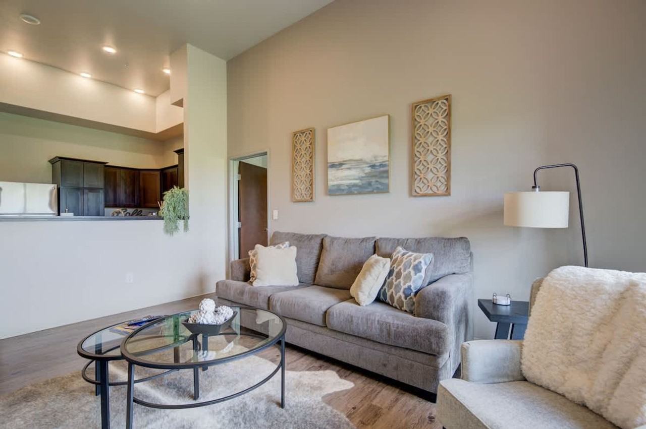 2210 Remington Way #1339967P - Photo 3 of 40