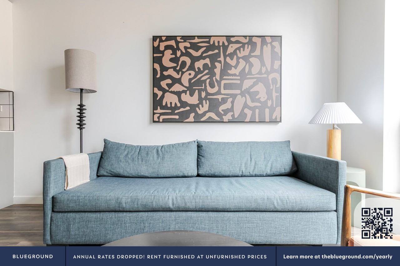 61 West Erie Street - Photo 4 of 25