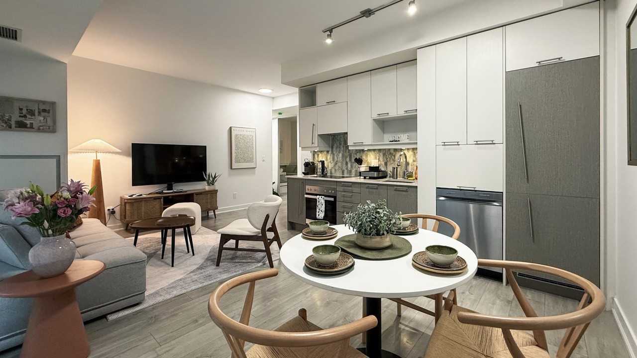 199 Richmond St W #1388912P - Photo 3 of 18