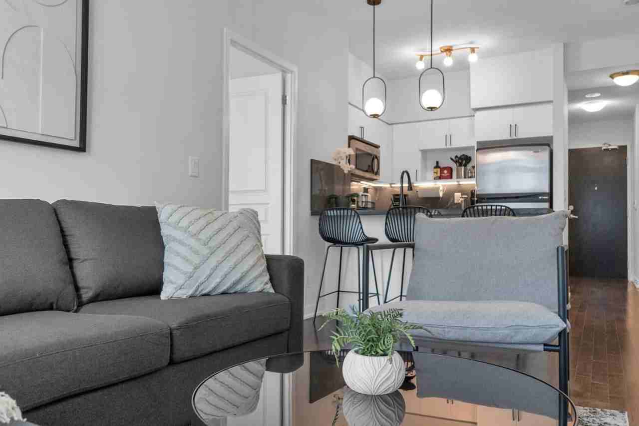 18 Yonge St #1403751P - Photo 4 of 27