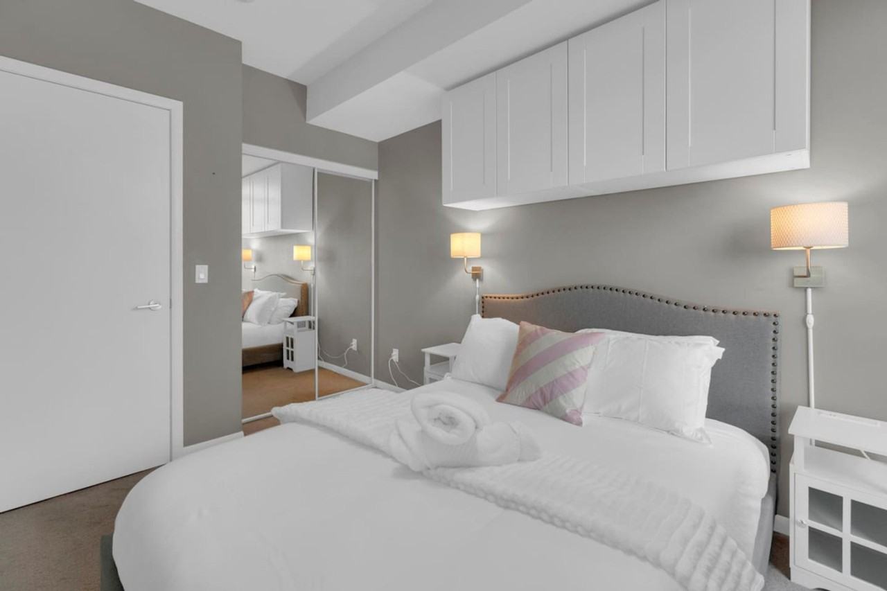 215 Fort York Blvd #1403768P - Photo 7 of 21