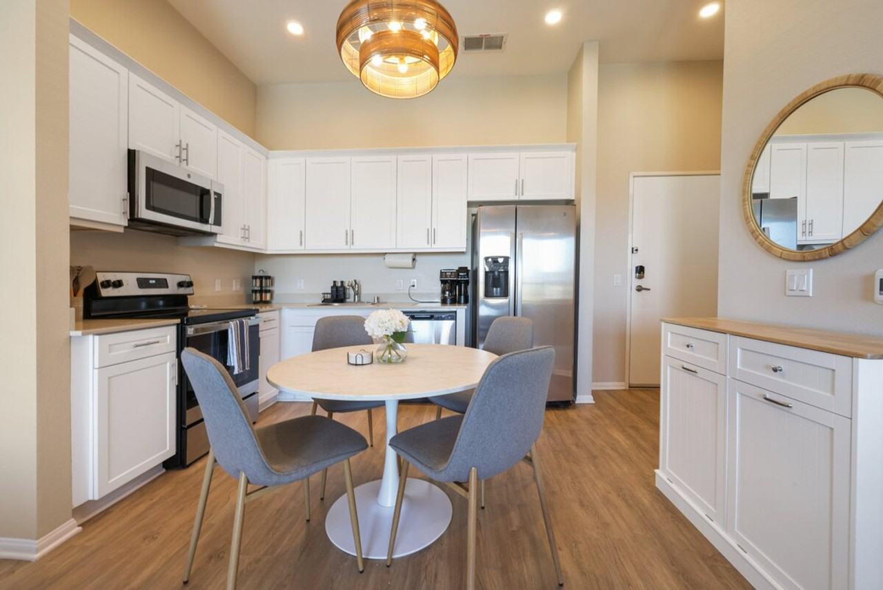 4355 Ohio St #1472542P - Photo 7 of 27