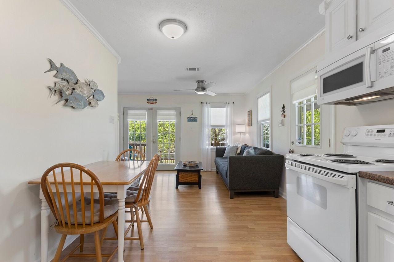 312 Water St #1473611P - Photo 2 of 34