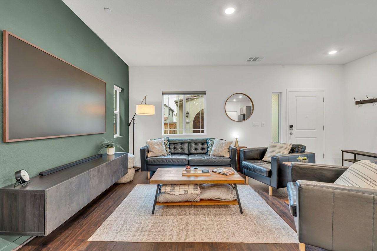 6001 San Rafael Ln #1473524P - Photo 2 of 44