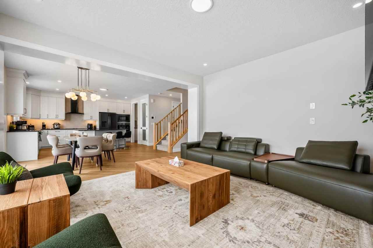 187 Carringford View Nw #1495914P - Photo 6 of 50