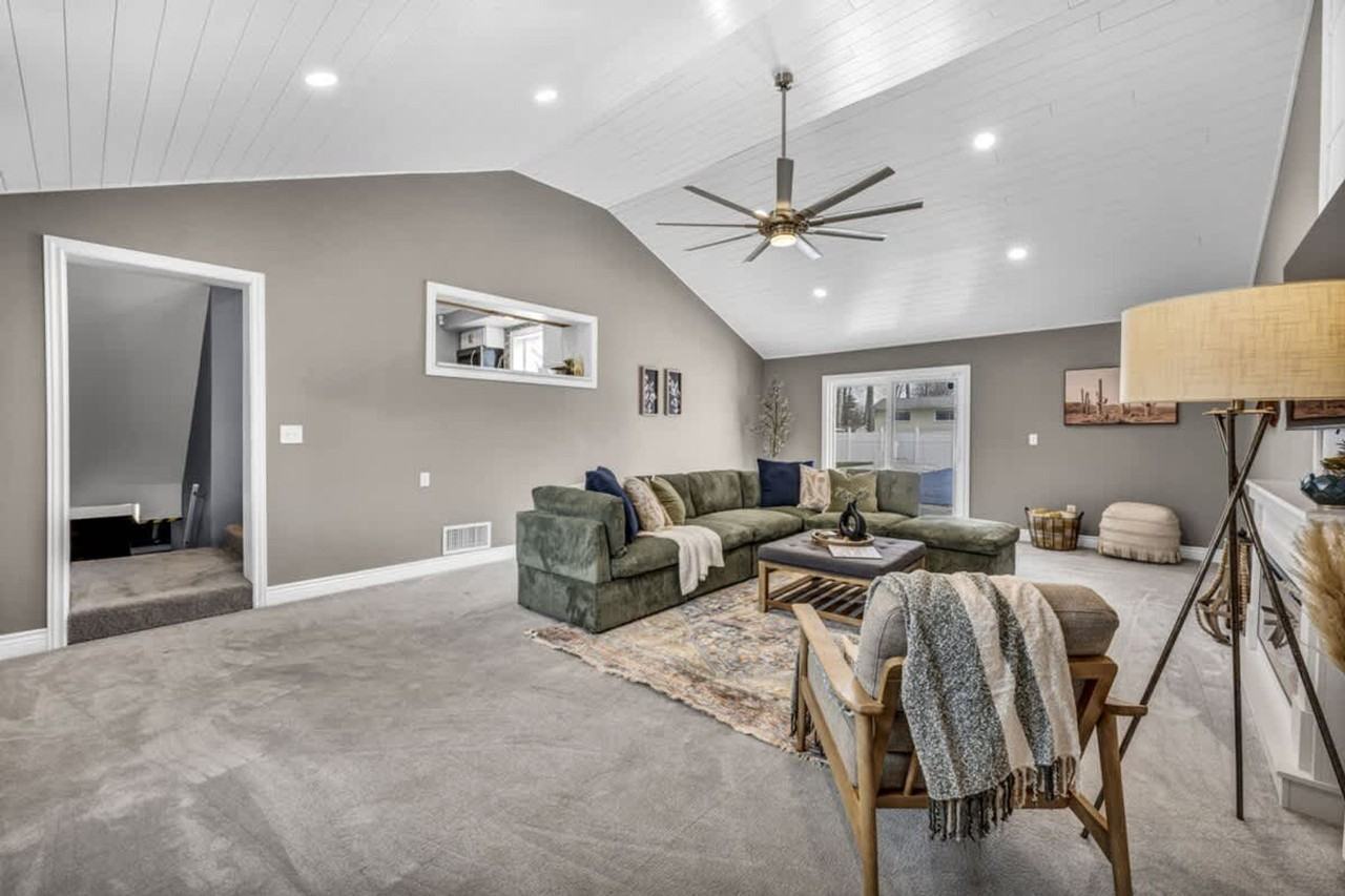 1036 Union Ave #1496086P - Photo 3 of 50