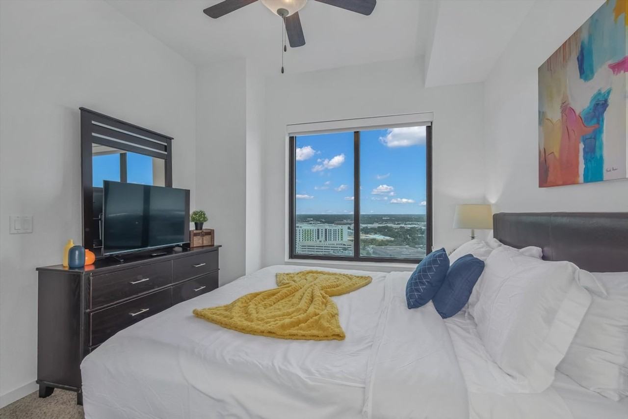 2022 Holcombe Blvd #1359145P - Photo 5 of 22