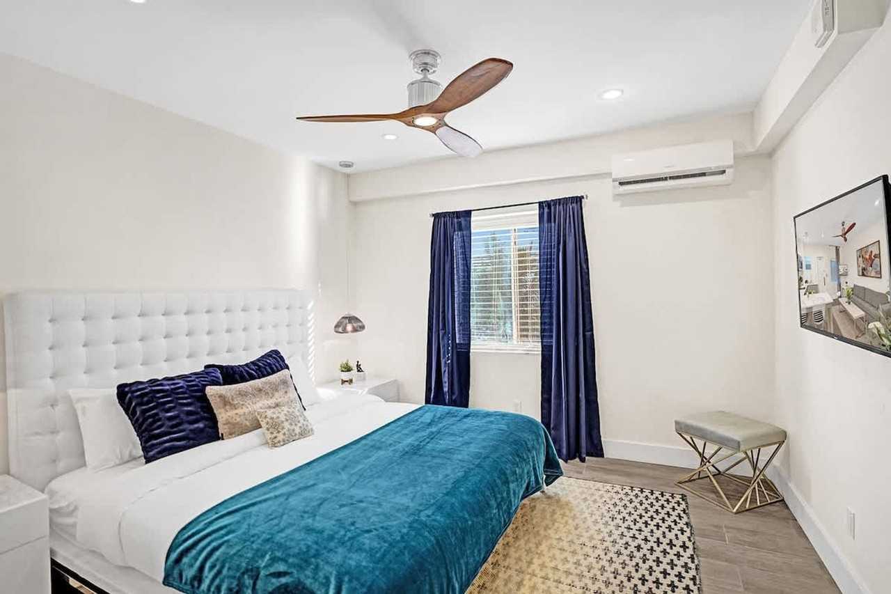 3020 Seville Street - Photo 6 of 50