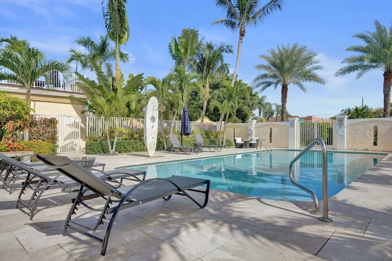 905 N Federal Hwy #1504072P - Photo 4 of 33