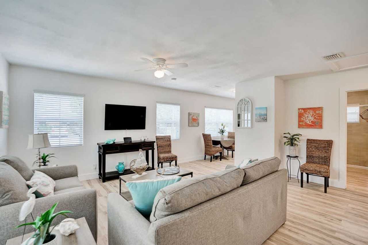 3316 Se 4th St #1503922P - Photo 5 of 27