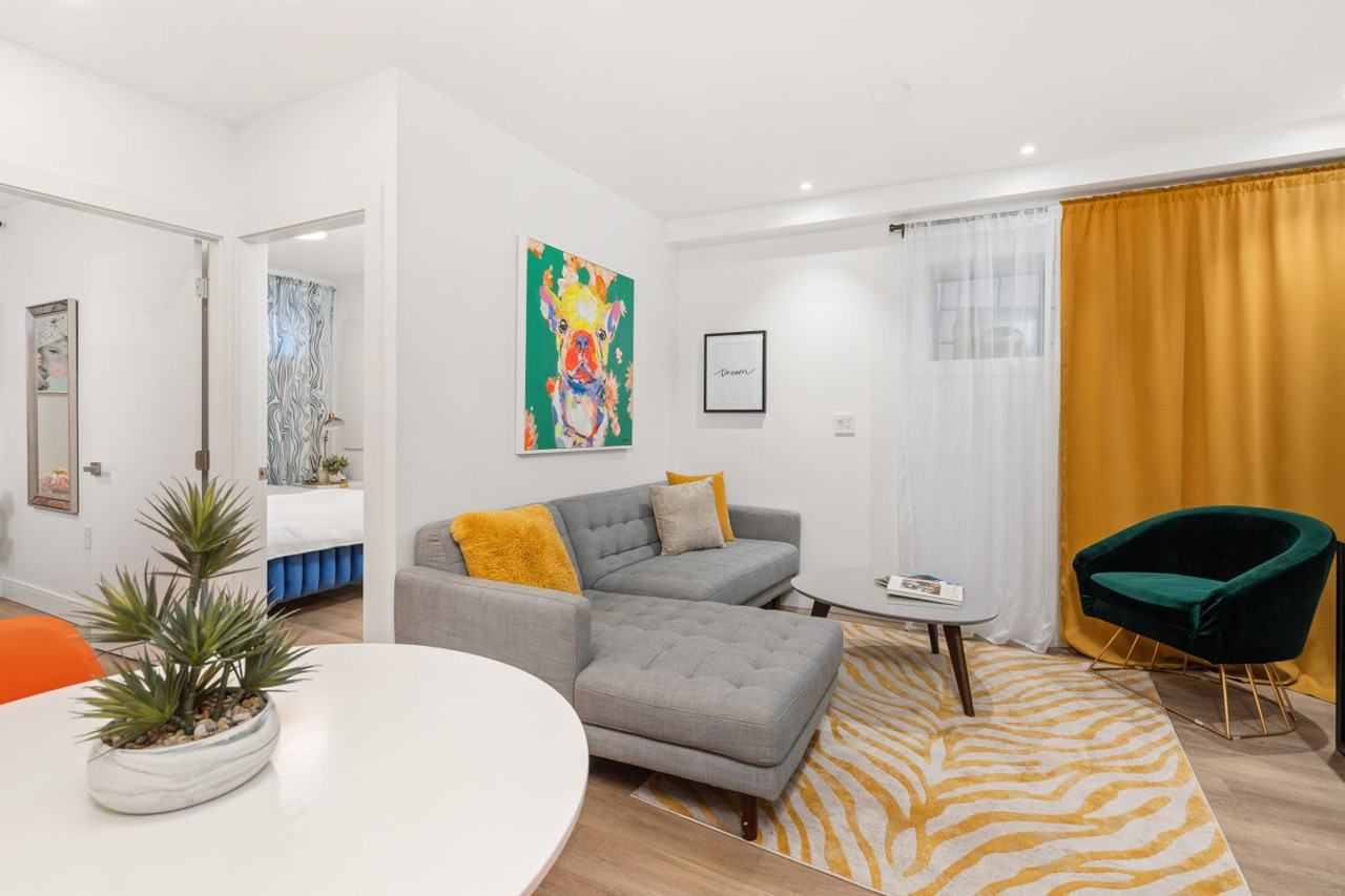 2455 Ancaster Cres #1504822P - Photo 3 of 33