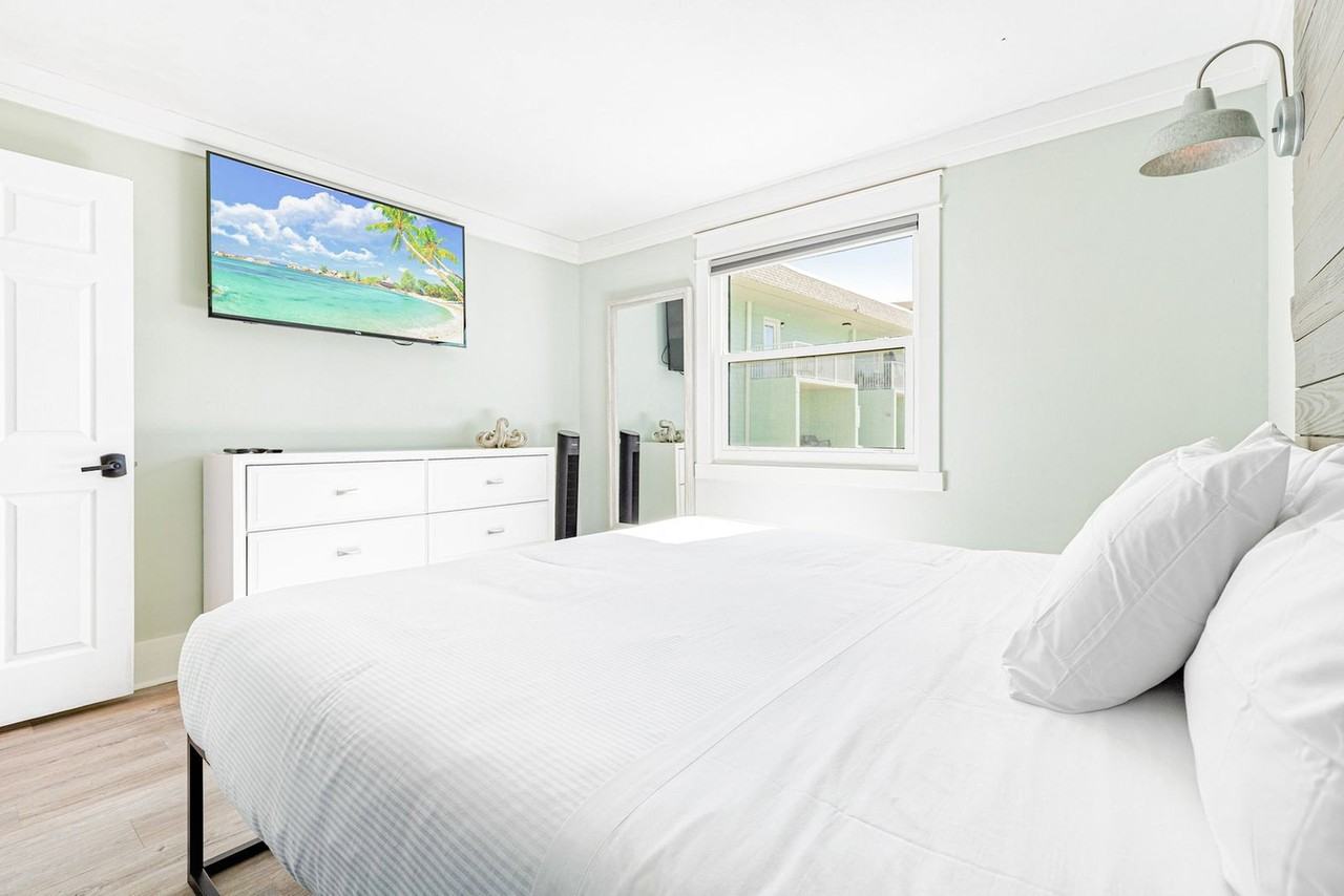 885 Santa Rosa Blvd #1502065P - Photo 6 of 32