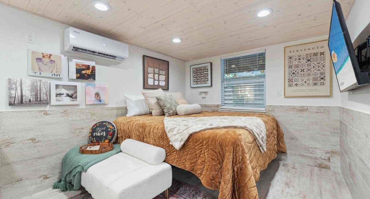 33 Santana Dr #1502048P - Photo 2 of 5