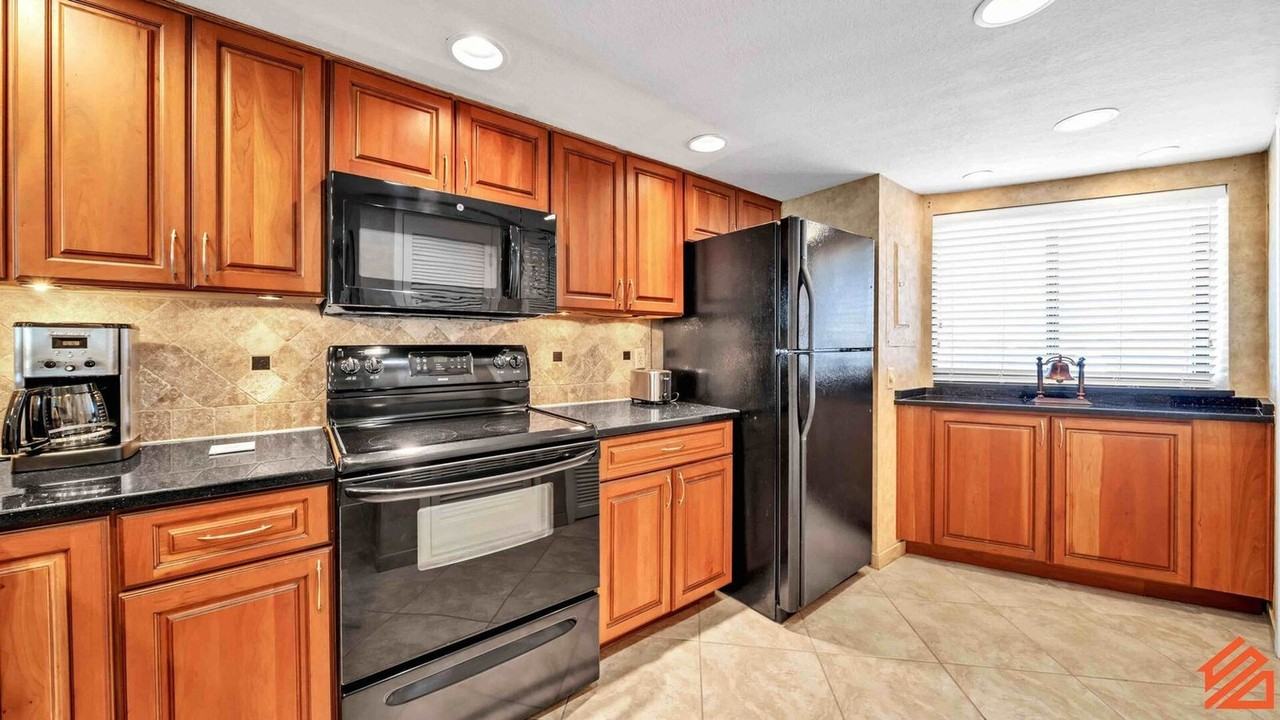 291 Scenic Gulf Dr #1502024P - Photo 5 of 34