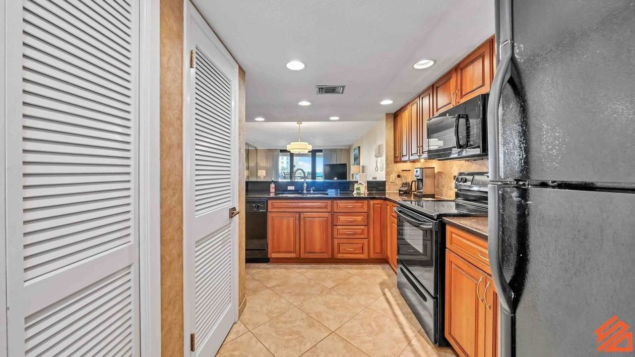 291 Scenic Gulf Dr #1502024P - Photo 7 of 34