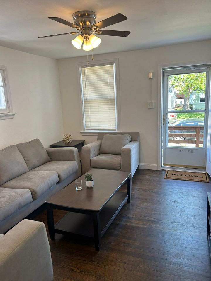 6025 Fyler Ave #1505835P - Photo 4 of 21