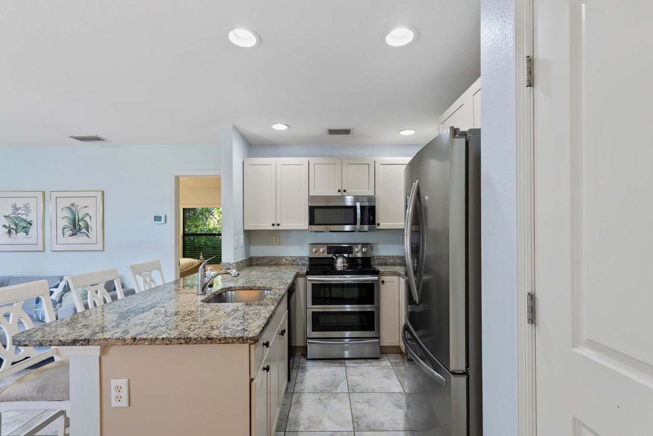 655 8th Ave S #1504166P - Photo 5 of 12