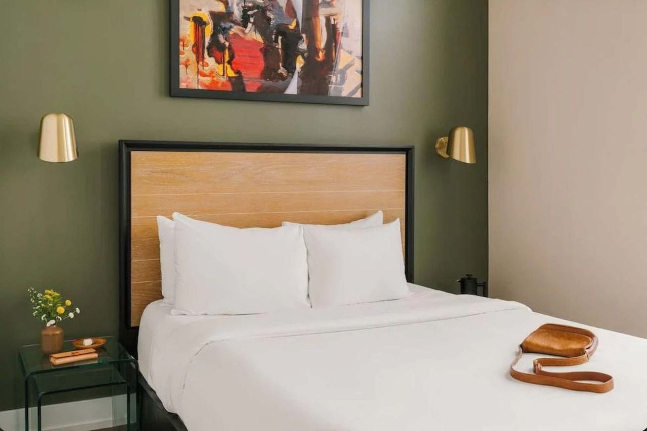 17 S Wabash Ave #1504151P - Photo 2 of 8