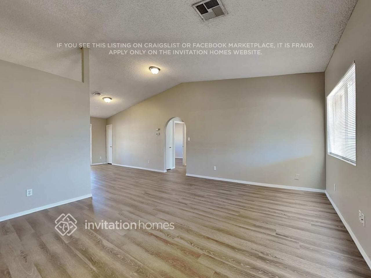 10322 W Calle Del Oro - Photo 3 of 10