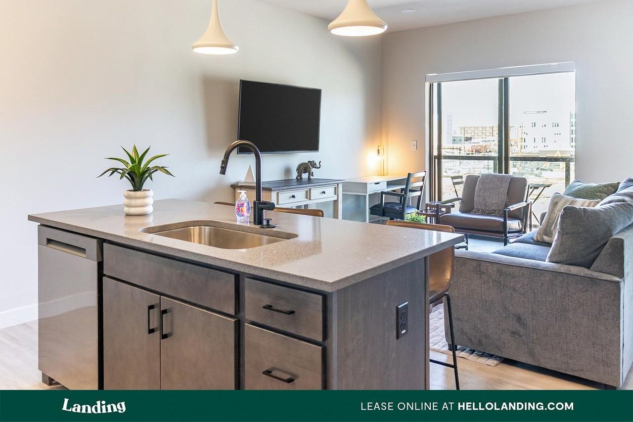 340 W 700 S - Photo 5 of 50