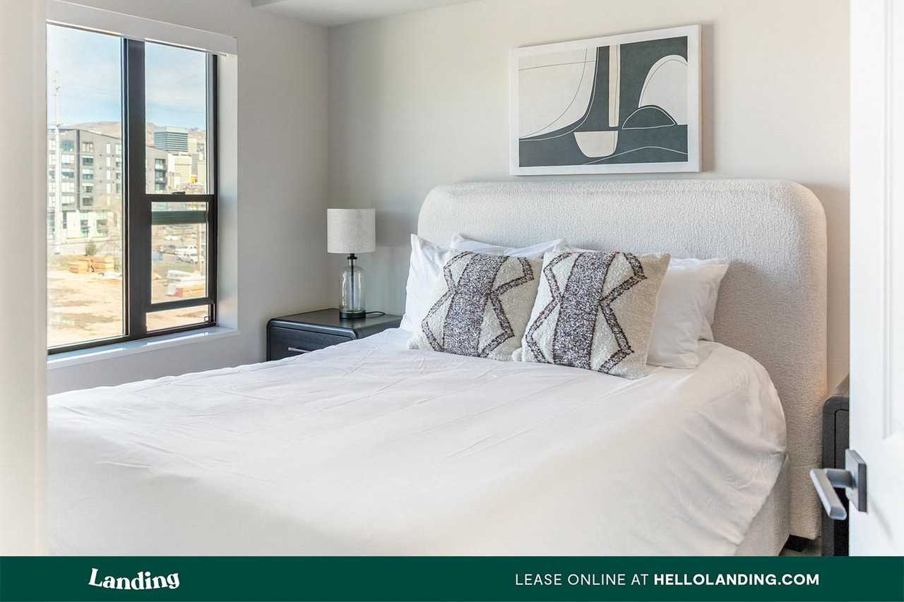 340 W 700 S - Photo 7 of 50