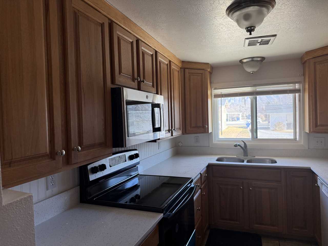 955 S 100 W #955 - Photo 7 of 15