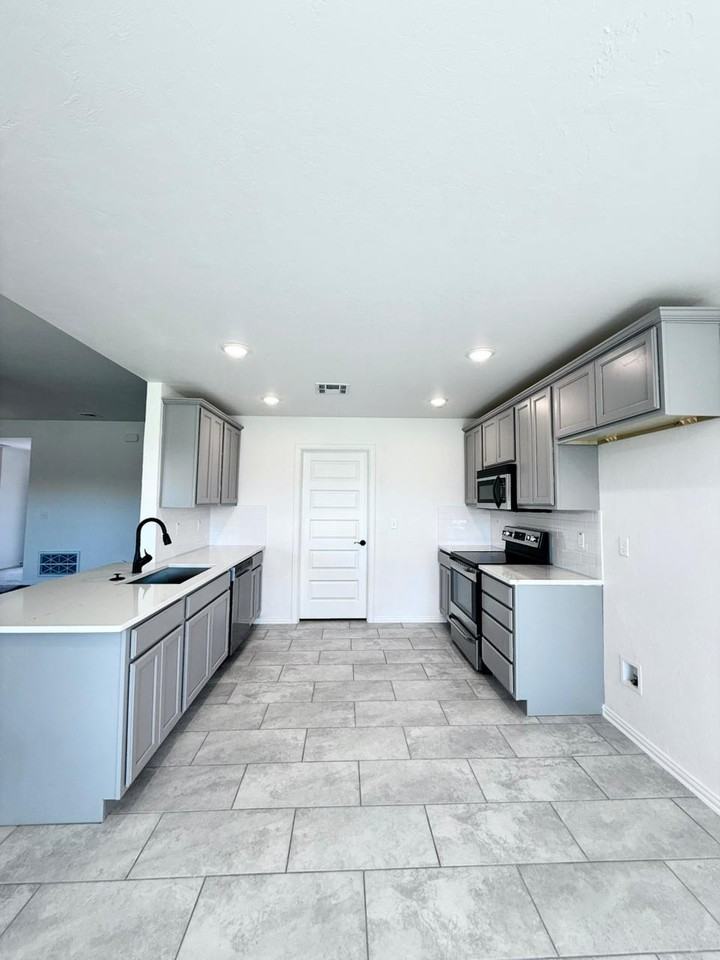 921 Indian Plains Road #921 - Photo 2 of 8