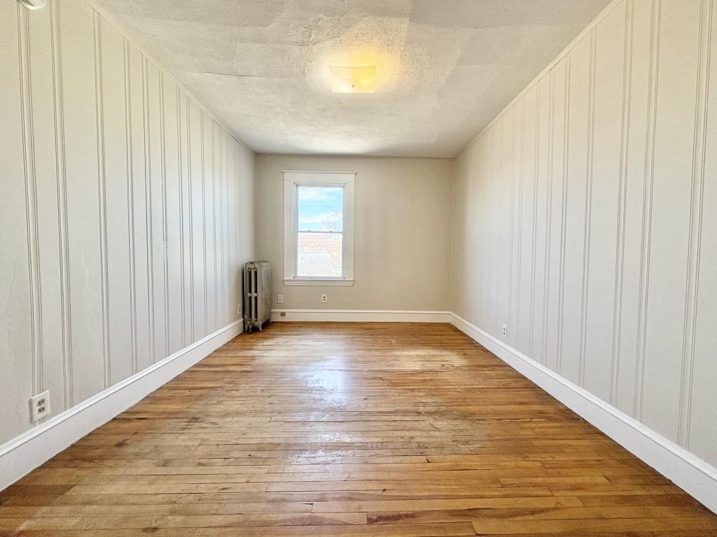 73 College St - Photo 5 of 11