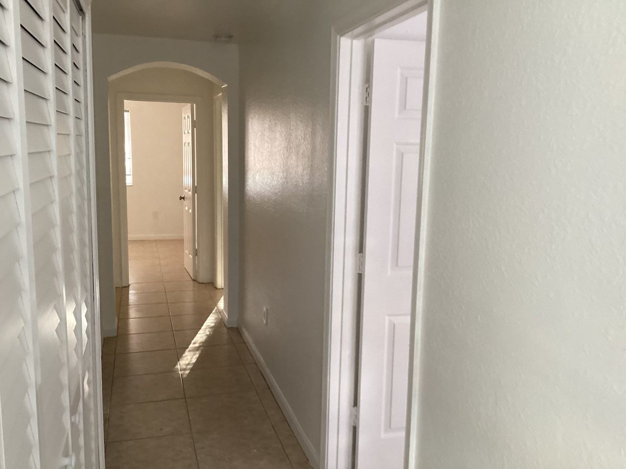 2736 Southeast 15th Road #18 - Photo 5 of 24