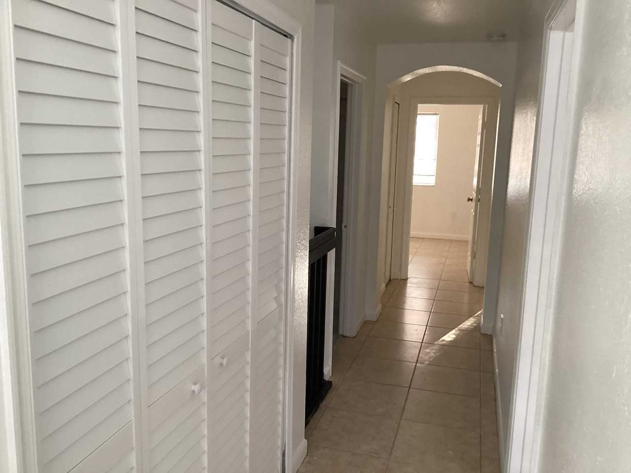 2736 Southeast 15th Road #18 - Photo 6 of 24