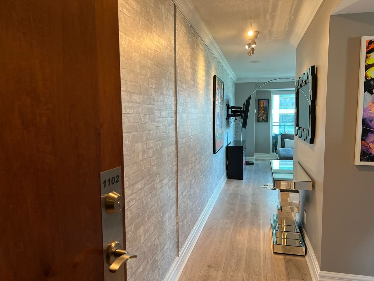 2121 Lake Shore Boulevard West #1102 - Photo 4 of 28