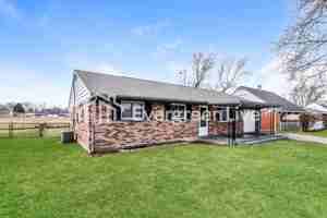 featured image of 204 W Boitnott Dr