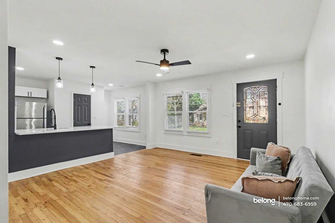 1866 Thompson Ave - Photo 7 of 27