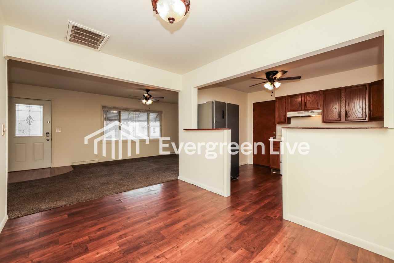 228 Waneta Ave - Photo 6 of 15