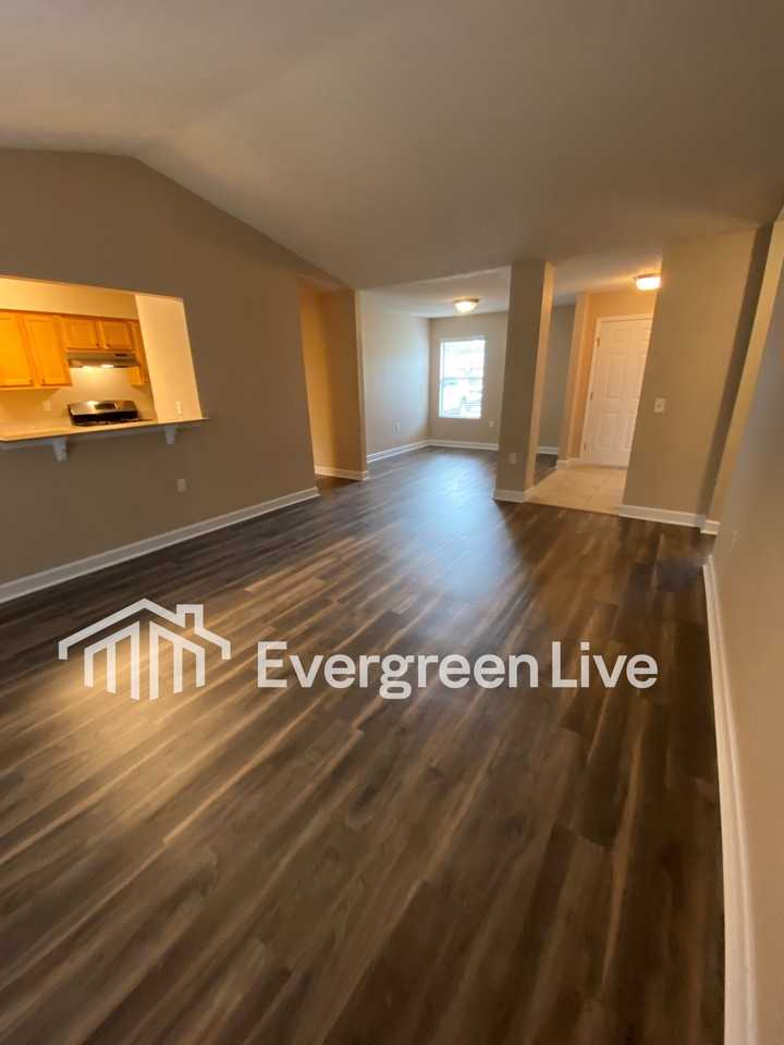 644 Carrier Dr - Photo 5 of 23