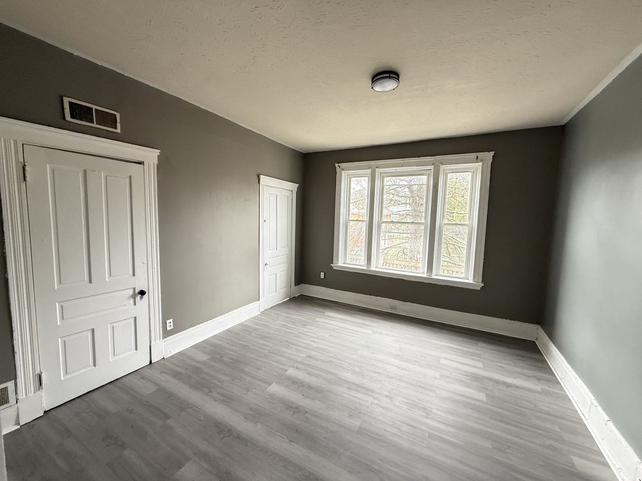 1820 Kinney Ave #2 - Photo 2 of 15