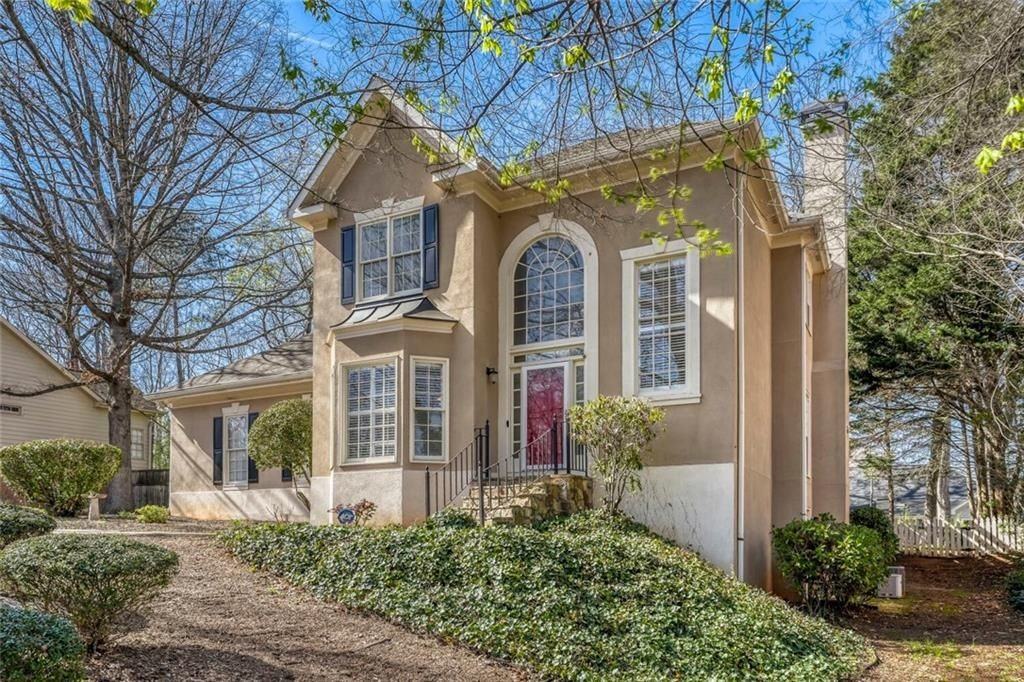 1111 Lake Washington Dr - Photo 2 of 33