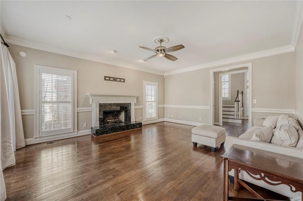 1111 Lake Washington Dr - Photo 7 of 33