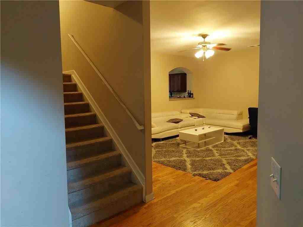 13 Burns View Ct ##32g - Photo 2 of 5