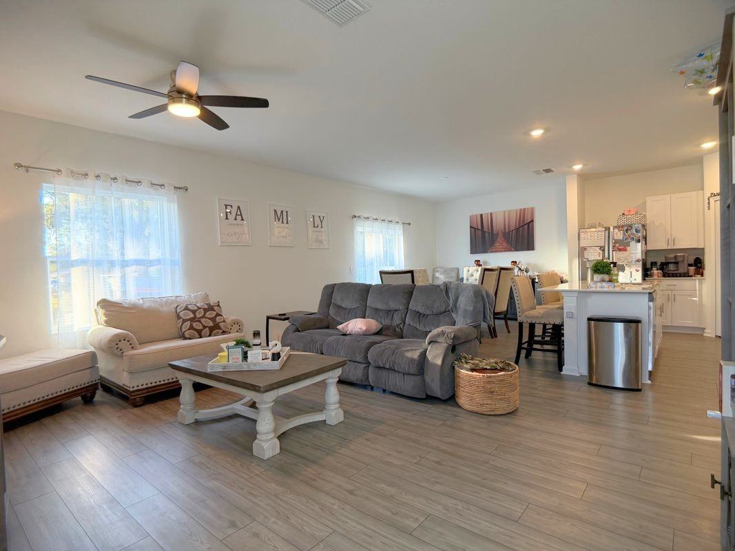 3656 Ne 30th Ter - Photo 6 of 10